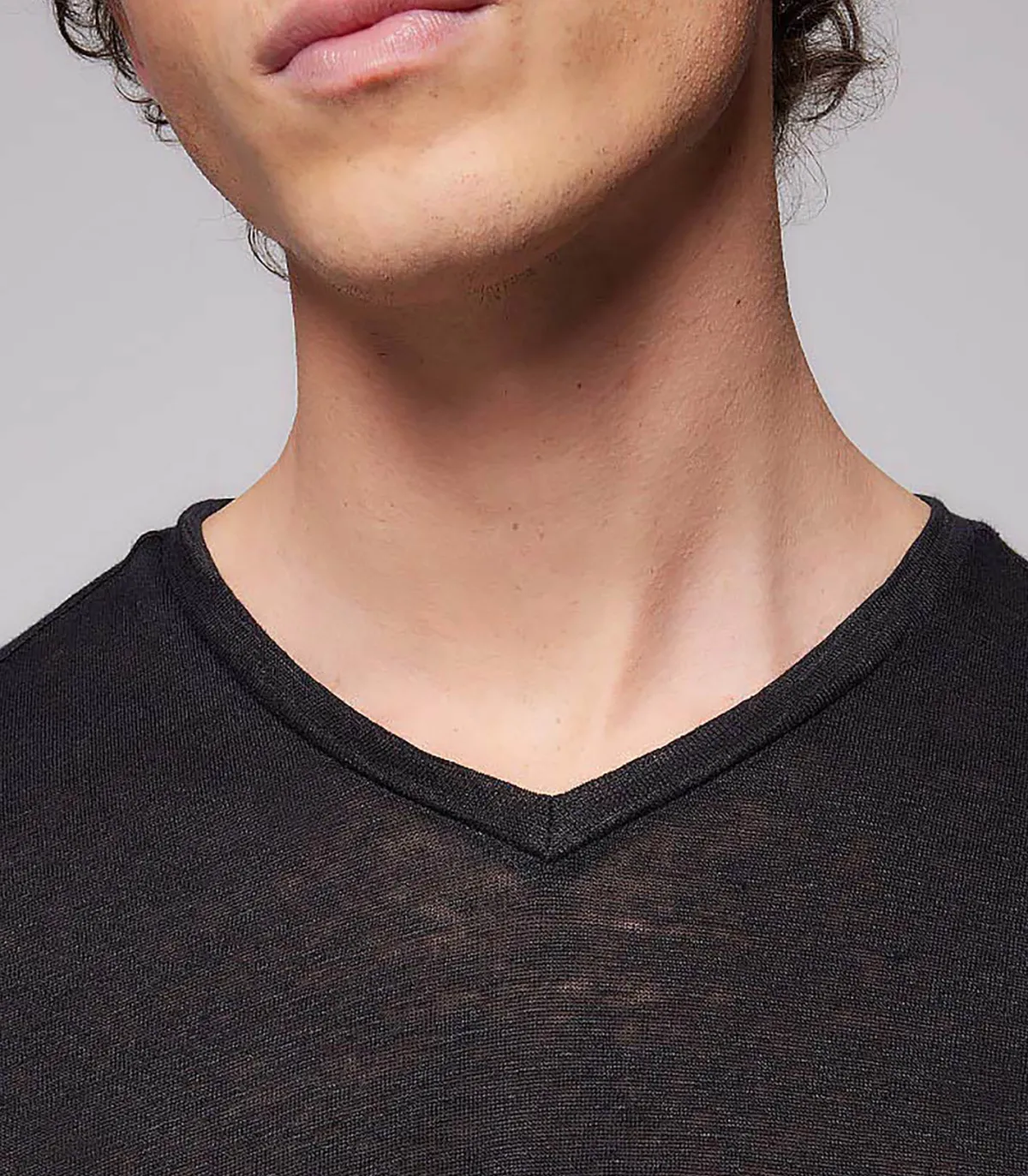 Majestic Filatures Tee-shirt Homme Col V Manches Courtes Lin*Homme Tee-Shirts